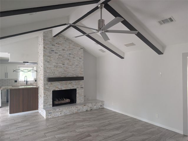 4034 Shady Springs, Seabrook, TX 77586