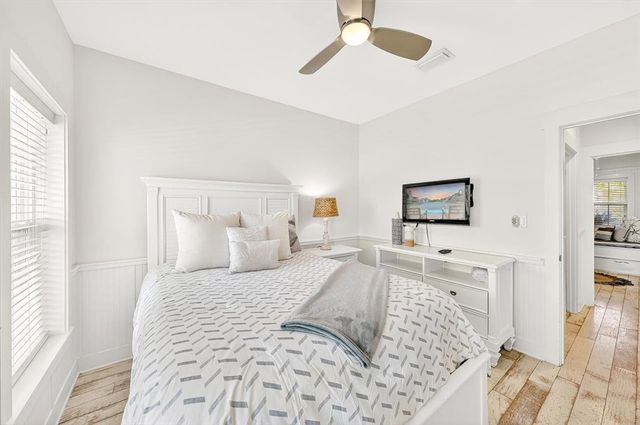 230 Bent Grass Dr, Port Aransas, TX 78373