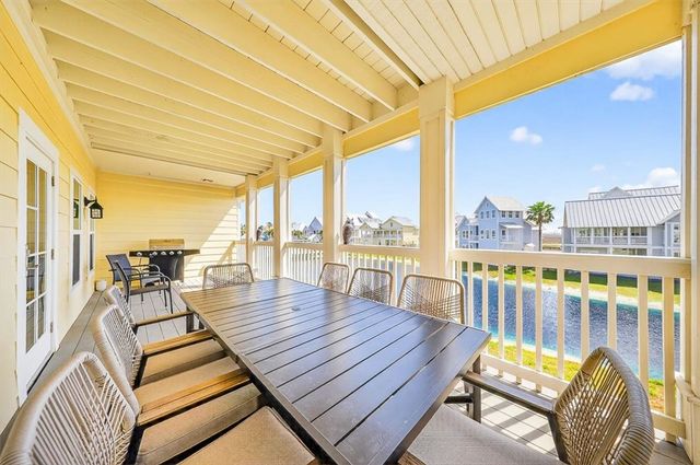 230 Bent Grass Dr, Port Aransas, TX 78373