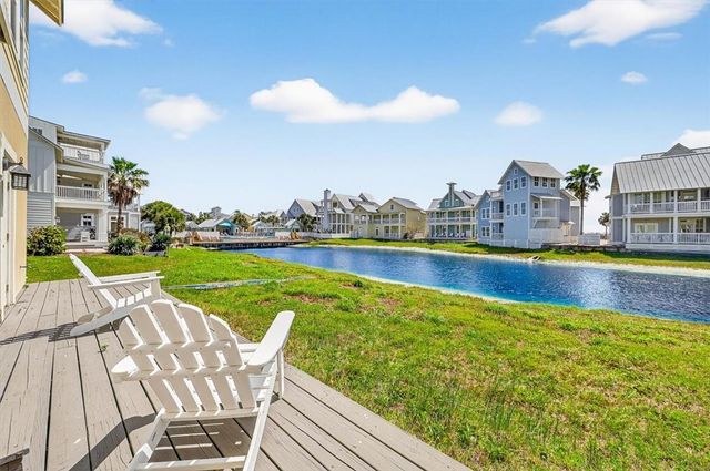 230 Bent Grass Dr, Port Aransas, TX 78373