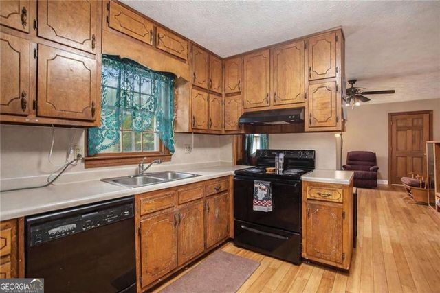 125 Heritage Circle, Mcdonough, GA 30253