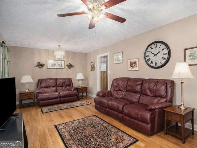 125 Heritage Circle, Mcdonough, GA 30253