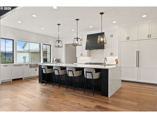 22280 Sw STAFFORD Rd, Tualatin, OR 97062