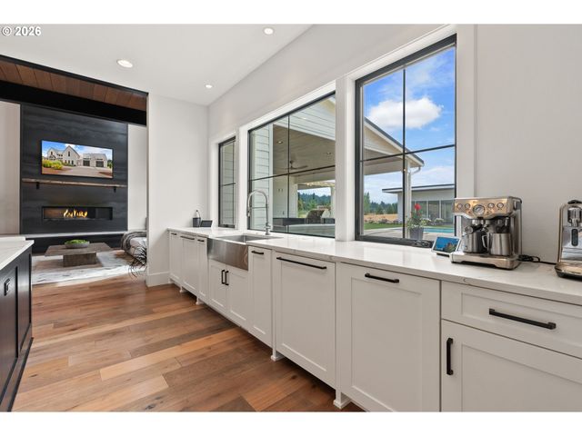 22280 Sw STAFFORD Rd, Tualatin, OR 97062