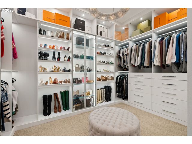 22280 Sw STAFFORD Rd, Tualatin, OR 97062