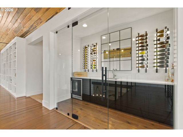 22280 Sw STAFFORD Rd, Tualatin, OR 97062