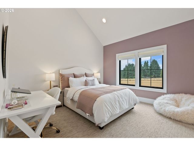 22280 Sw STAFFORD Rd, Tualatin, OR 97062