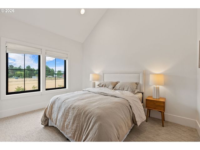 22280 Sw STAFFORD Rd, Tualatin, OR 97062