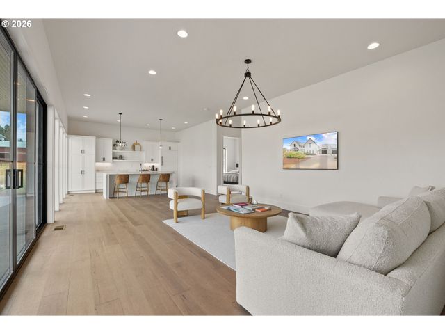 22280 Sw STAFFORD Rd, Tualatin, OR 97062