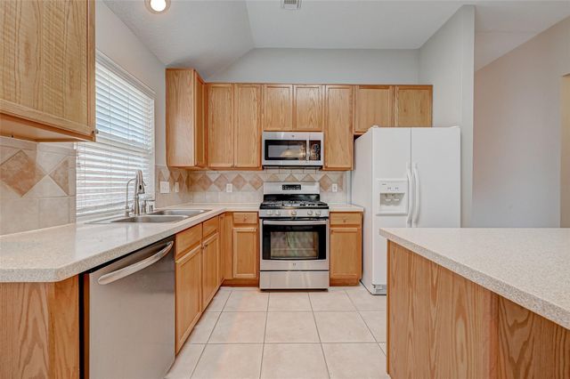 11834 Leaf Oak Drive, Houston, TX 77065