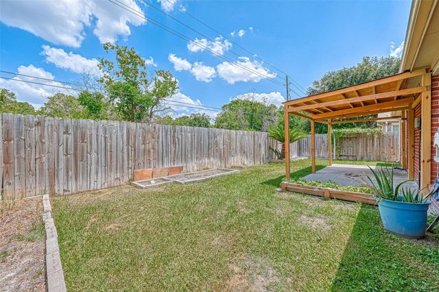 11834 Leaf Oak Drive, Houston, TX 77065