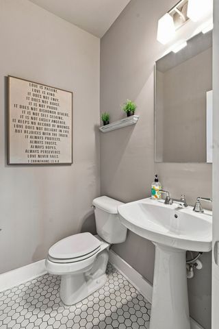 1719B Nubell St, Nashville, TN 37208