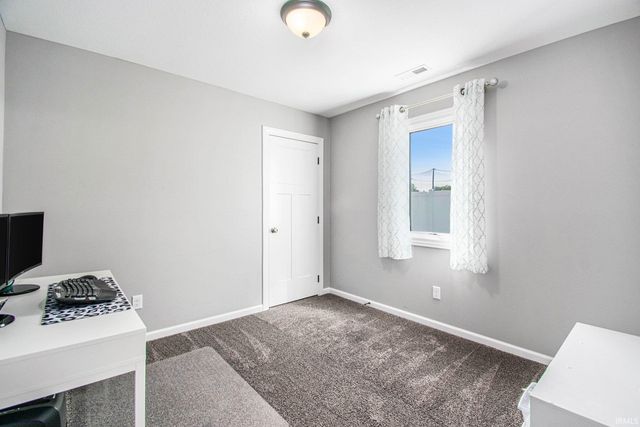 217 W Longfellow Boulevard, Columbia City, IN 46725