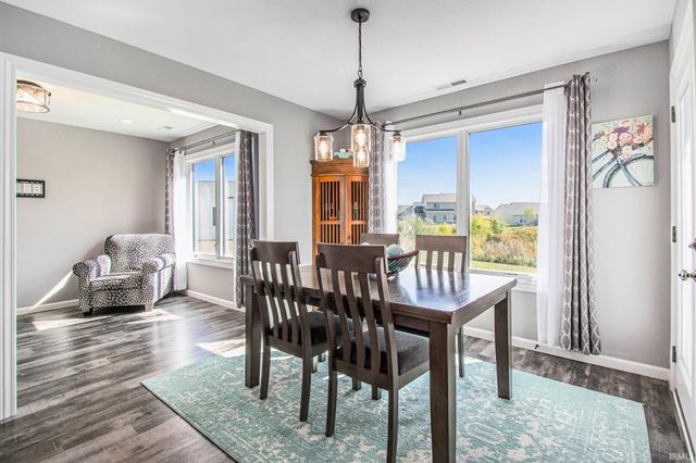 217 W Longfellow Boulevard, Columbia City, IN 46725