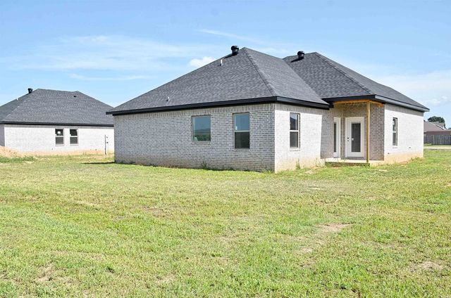 224 Quincy Cir, Trumann, AR 72472