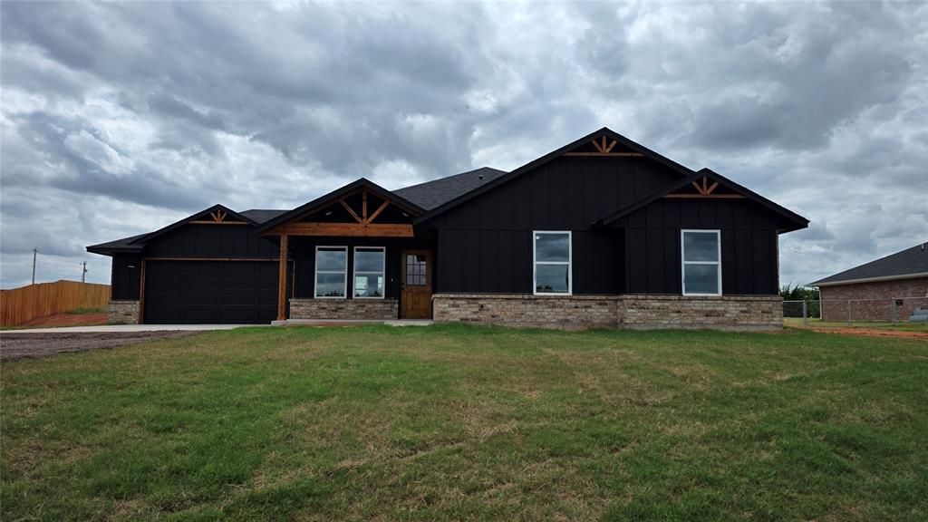 2072 County St 2971, Blanchard, OK 73010