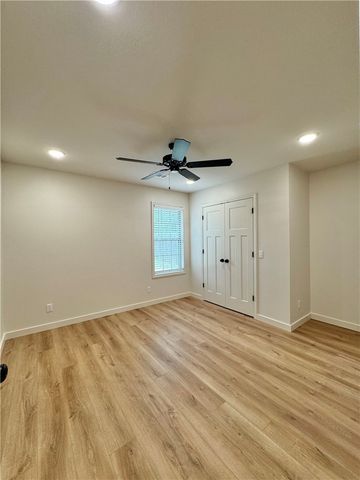 1220 E Date, Russellville, AR 72802