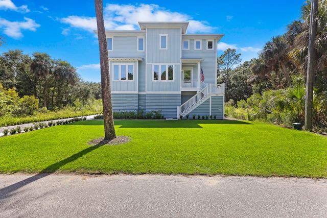 912 Cheehaw Street, Edisto Island, SC 29438