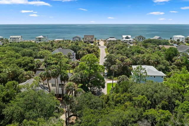 912 Cheehaw Street, Edisto Island, SC 29438