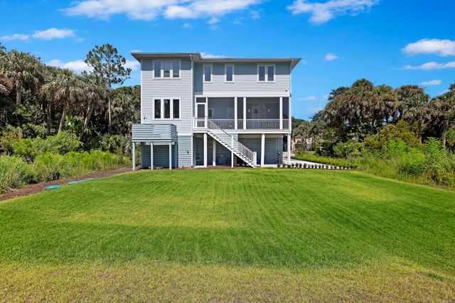 912 Cheehaw Street, Edisto Island, SC 29438