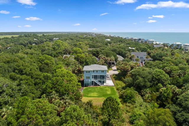 912 Cheehaw Street, Edisto Island, SC 29438