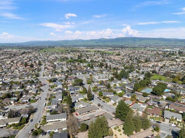 8275 Westwood Drive, Gilroy, CA 95020