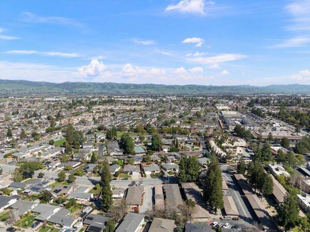 8275 Westwood Drive, Gilroy, CA 95020