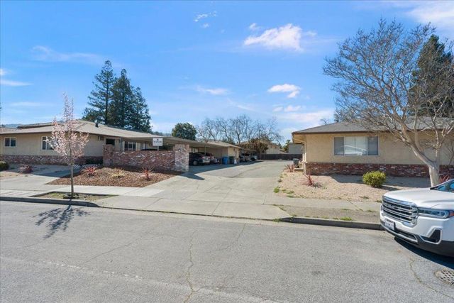 8275 Westwood Drive, Gilroy, CA 95020