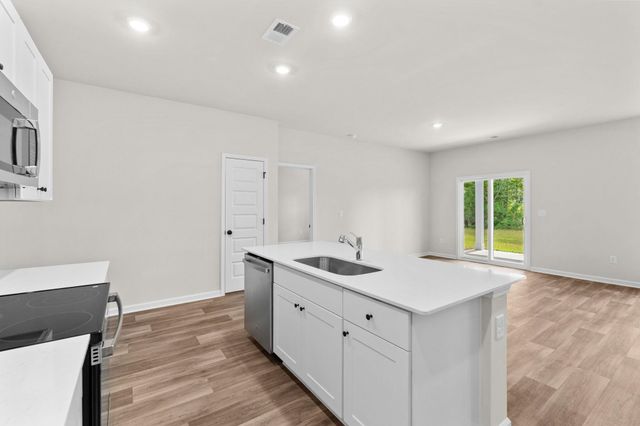 1039 Harbor Dr., Calabash, NC 28467