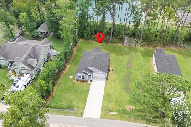 1039 Harbor Dr., Calabash, NC 28467