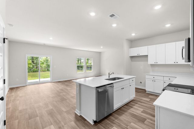1039 Harbor Dr., Calabash, NC 28467