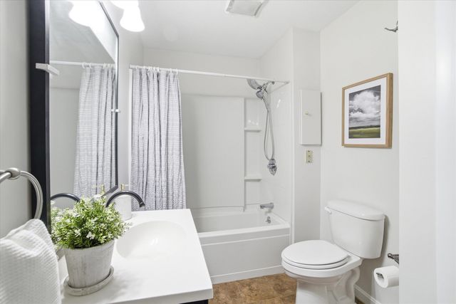 141 Bow Street, Manchester, NH 03103