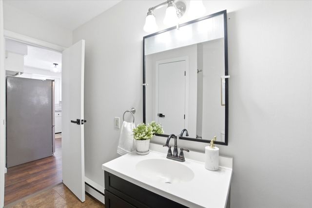 141 Bow Street, Manchester, NH 03103