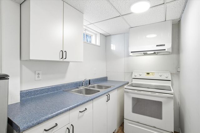 141 Bow Street, Manchester, NH 03103