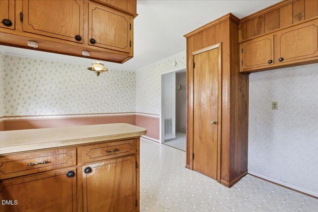 216 Crescent Drive, Clayton, NC 27520