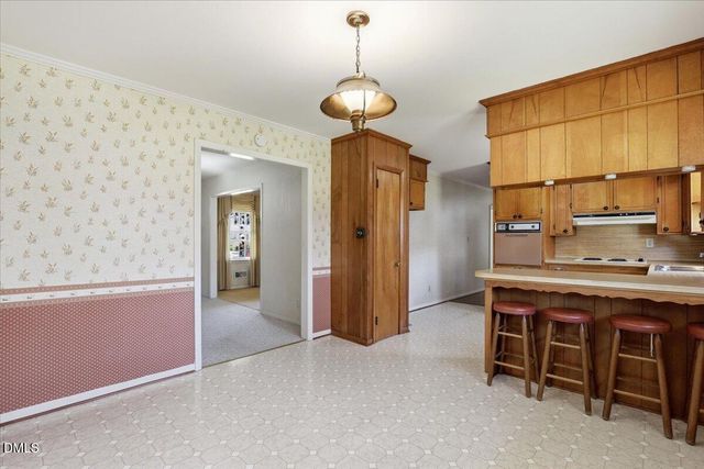 216 Crescent Drive, Clayton, NC 27520