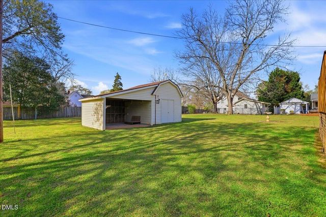 216 Crescent Drive, Clayton, NC 27520