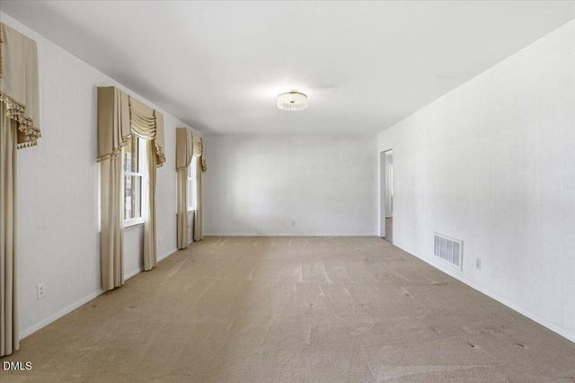 216 Crescent Drive, Clayton, NC 27520