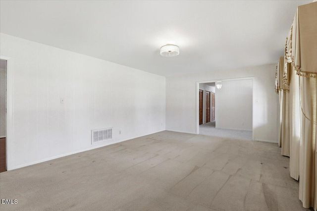 216 Crescent Drive, Clayton, NC 27520