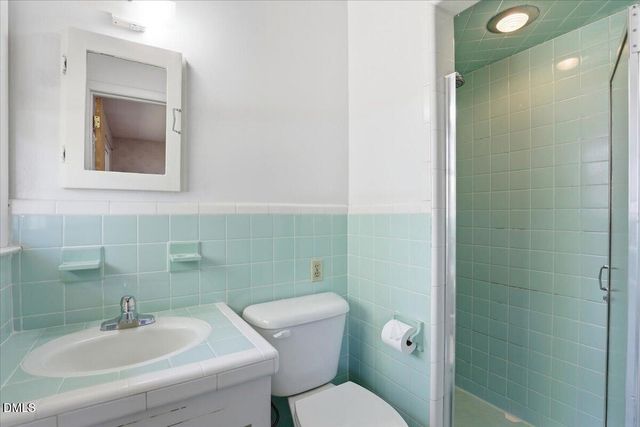 216 Crescent Drive, Clayton, NC 27520