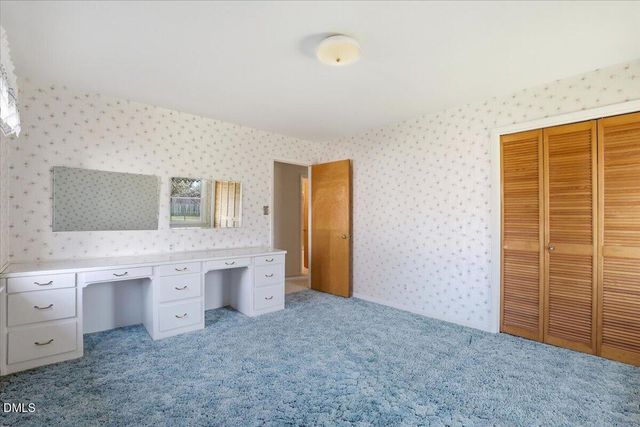 216 Crescent Drive, Clayton, NC 27520