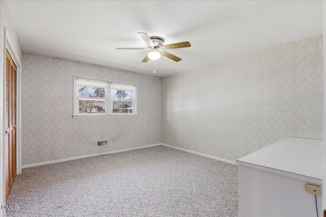 216 Crescent Drive, Clayton, NC 27520