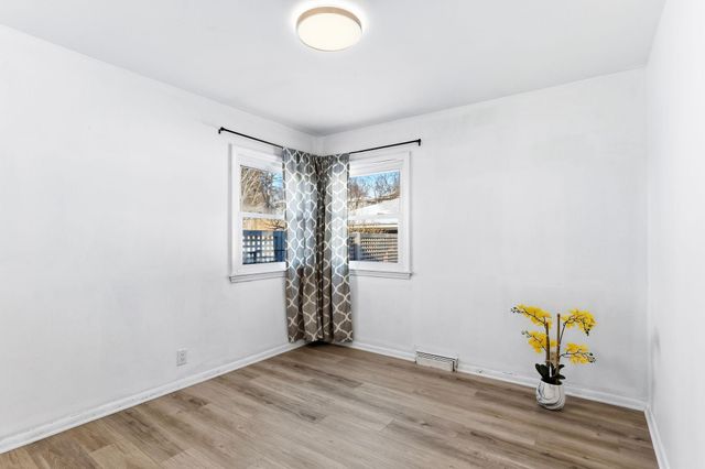 9000 Cedar Lake Road S, Saint Louis Park, MN 55426