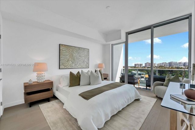 9201 E Bay Harbor Dr LPH01, Bay Harbor Islands, FL 33154