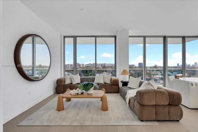 9201 E Bay Harbor Dr LPH01, Bay Harbor Islands, FL 33154