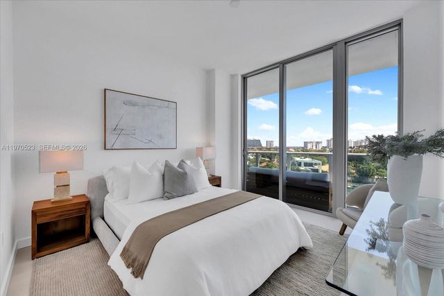 9201 E Bay Harbor Dr LPH01, Bay Harbor Islands, FL 33154