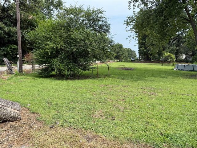 57128 S 690 Road, Colcord, OK 74338