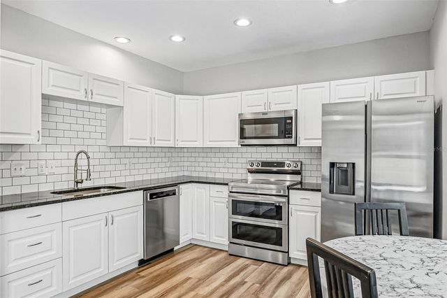 24348 SUMMER WIND COURT, Lutz, FL 33559