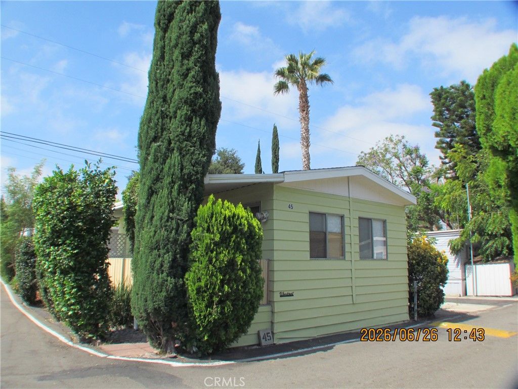 10711 Sherman Grove Avenue 45, Sunland, CA 91040 — photo 2