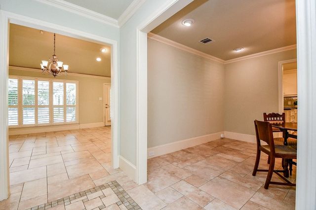 2911 Fontana Drive, Houston, TX 77043